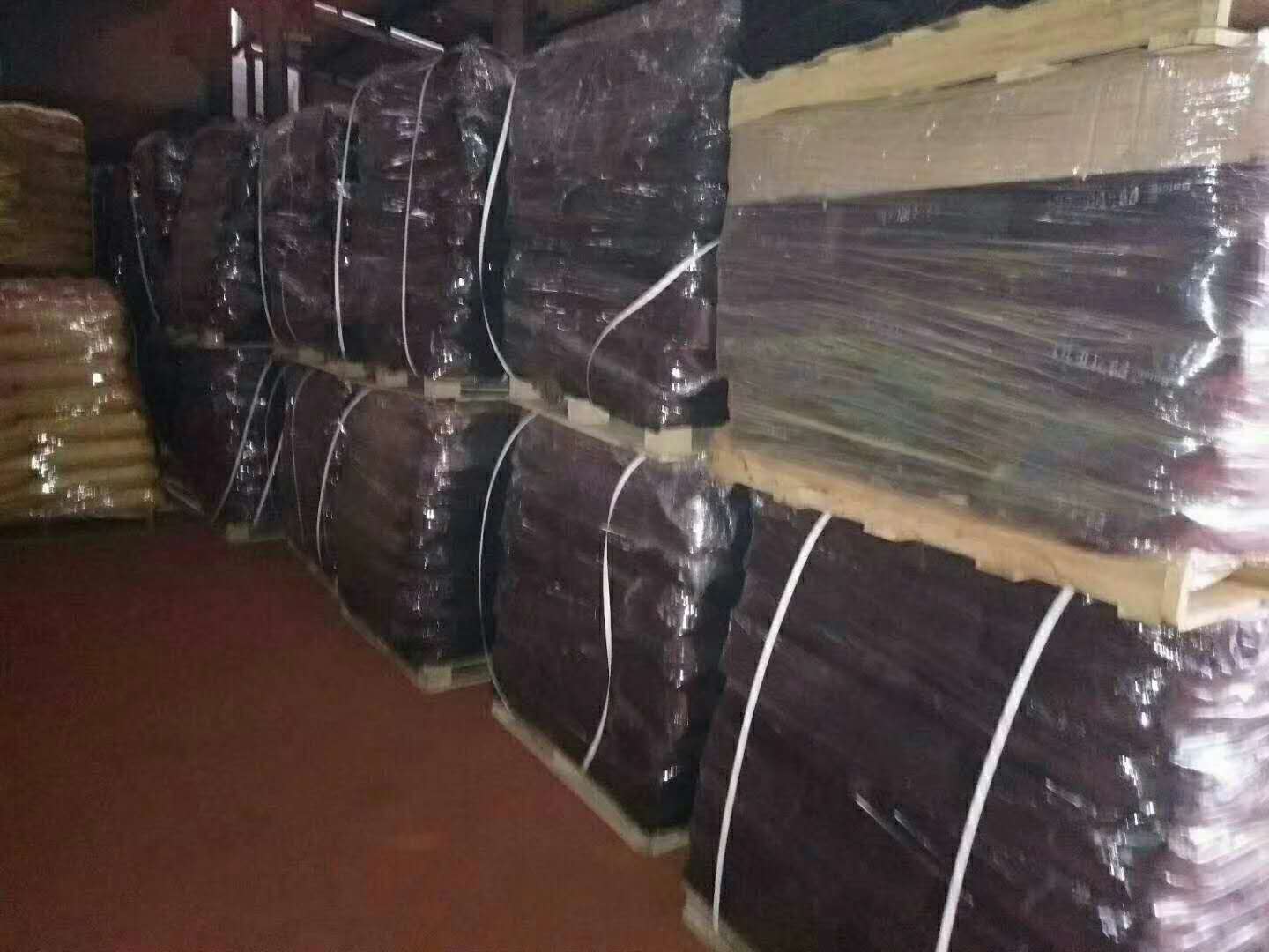 炭黑廠家，廣西炭黑，南寧黑粉，色素炭黑，玻璃膠專(zhuān)用炭黑