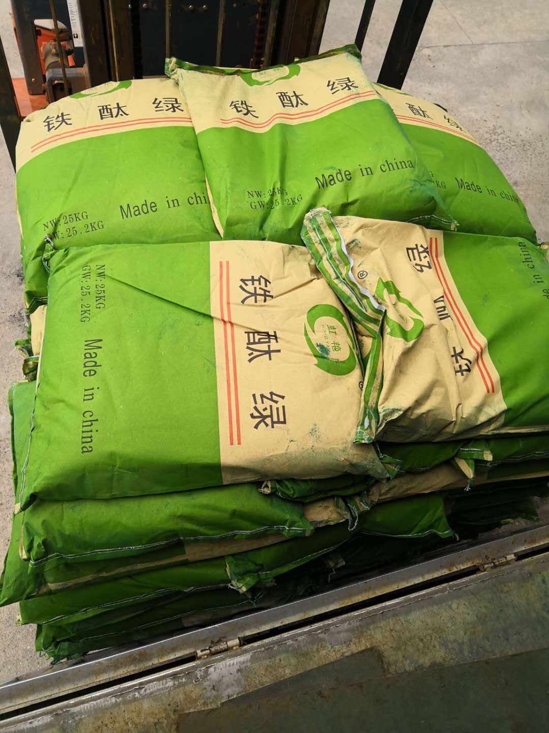 顏料綠，地坪綠，耐磨地坪，耐曬綠，氧化鐵綠，